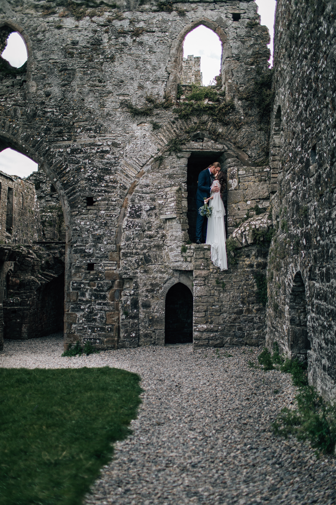 bride and groom at Bective Abbey Trim co Meath