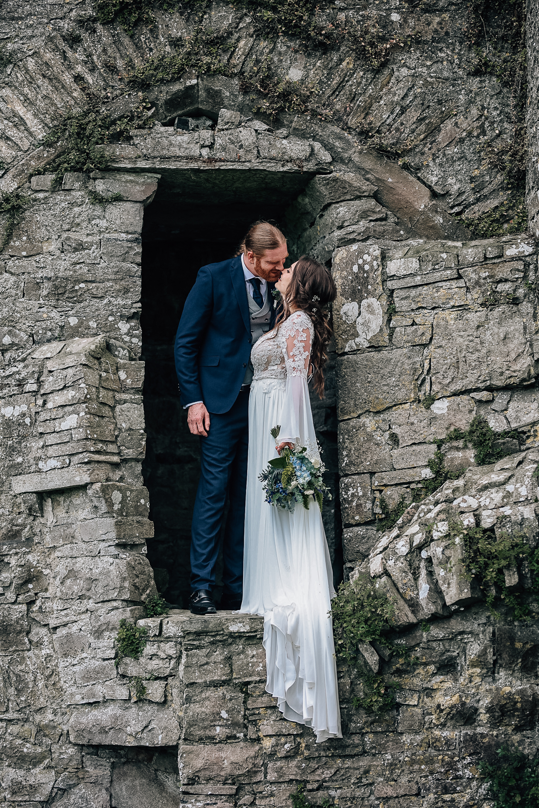 bride and groom at Bective Abbey Trim co Meath